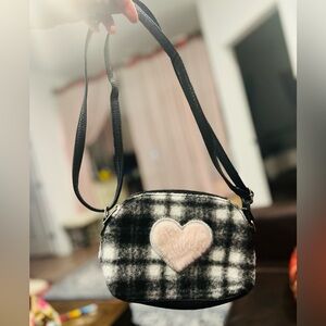 Claire's Fuzzy Flannel Heart Crossbody Bag, Black and White Checkered Pink